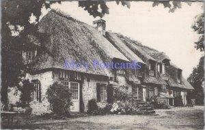 France Postcard - Houlgate, Vieille Chaumiere Normande (Ferme Vimard) DC2372