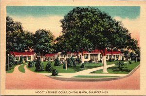 Moody's Tourist Court on the Beach Gulfport Miss. Postcard PC200