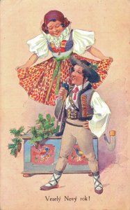 Czech Republic National Dressed Kids Vintage Postcard 08.40