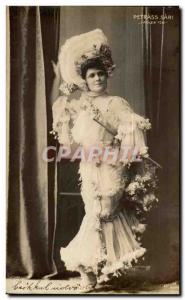 Fantaisie - Femme - Smiling Woman with feathered and extravagant dress CPA (cart
