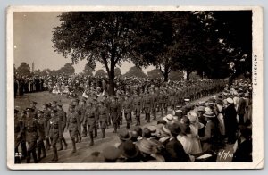 RPPC WW1 Parade Of Soldiers 1918 E.C. Stevens Photo Poss Bristol Postcard N30