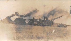 H8/ Interesting RPPC Postcard c1910 Steam Tractor Harvest Scene Farmer 6