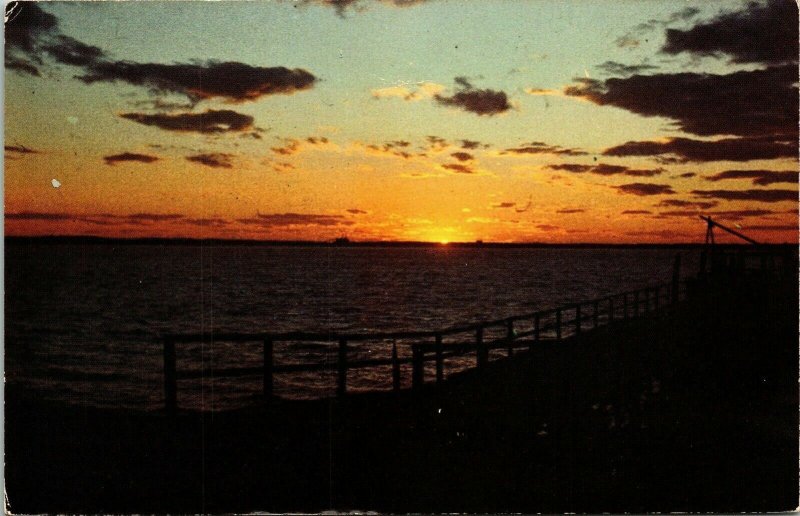 Bakers Island Salem Massachusetts MA Sunset Over Water VTG Postcard UNP Unused 