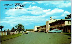 SAN YSIDRO, CA    GATEWAY  TRAVELODGE  c1950s  Cars   Roadside  Postcard