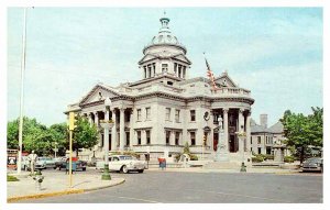 Postcard COURT HOUSE SCENE Somerset Pennsylvania PA AT1378