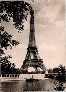 France Paris La Tour Eiffel 1951
