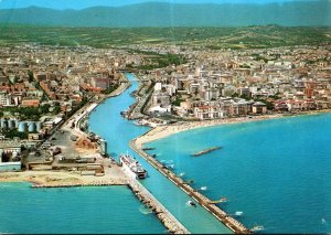 Italy Pescara Panorama e portocanale