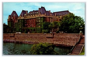 Inner Harbor and Empress Hotel Victoria BC Canada UNP Chrome Postcard B19
