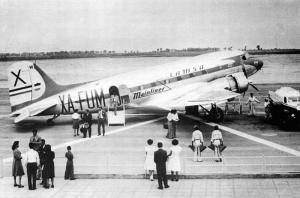 Lamsa Airlines Douglas DC-3 Mainliner XA-FUM 4 x 6 Postcard