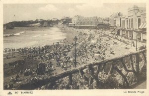 Postcard France Biarritz la grande plage