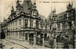 CPA Fécamp La Bénédictine vue sur la rue (993160)