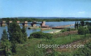 US Government Dam & Locks in Misc, Mississippi