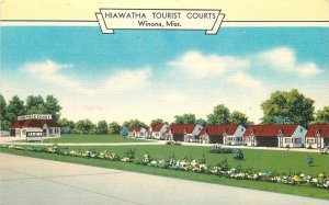 Postcard Mississippi Winona Hiawatha Tourist Courts MWM linen 23-7112