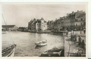 France Postcard - Le Croisic - Les Quais Et La Place - D'Aiguillon - Ref TZ2368