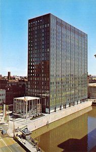Marine Plaza Marine National Exchange Bank - Milwaukee, Wisconsin WI Postcard