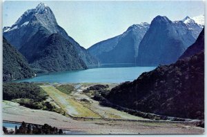 M-14930 Lion And Pembroke Glacier Milford Sound New Zealand