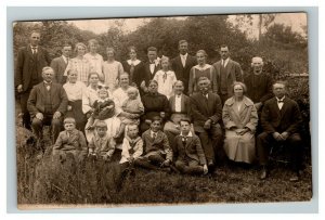 Vintage 1925 RPPC Postcard Portrait Minneapolis MN Family in Garden Name on Back