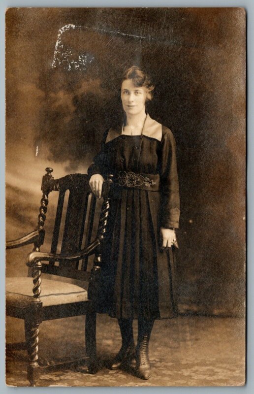 Postcard RPPC c1915s Canada Studio Photo Of Woman Named Alice to Myrtle