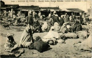 CPA AK Marché Arabe, Femmes Djebalas ALGERIE (874460)