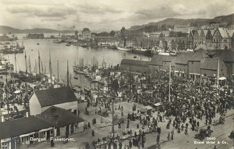 norway norge, BERGEN, Fisketorvet, Fish Market (1910s) RPPC Postcard (2)