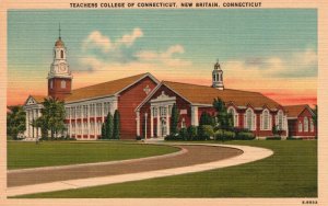 Vintage Postcard 1930's Teacher's College Of Connecticut New Britain Connecticut