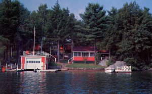 NH - Laconia. Bright Horizon Cottages on Lake Winnipesaukee