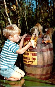 Florida Homosassa Springs More Fun Than A Barrel Of Monkeys