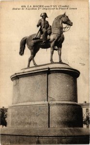 CPA La ROCHE-sur-YON - Statue de Napoleon érigée sur la Place d'Armes (636810)