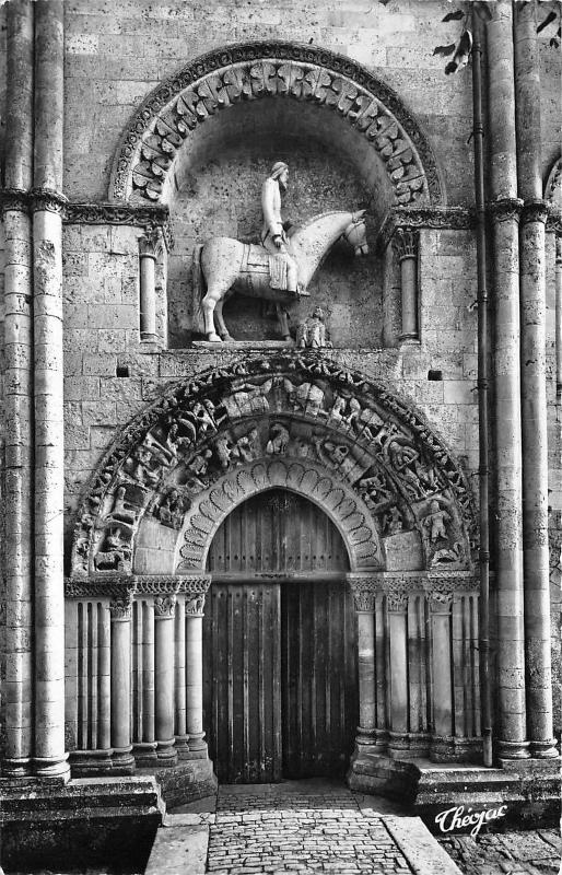 BR7861 Melle Porte de Saint Hilaire avec la cavalier  postcard  france