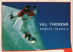 CPM VAL-THORENS Man on a Snowboard (1193682)