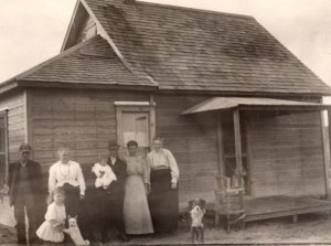 Lot of 6 RPPC People Families Standing In Front of Houses UNP Postcards S3