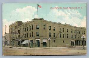 BISMARCK ND GRAND PACIFIC HOTEL ANTIQUE POSTCARD