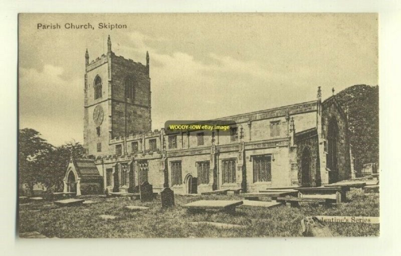 cu1091 - Parish Church , Skipton , Yorkshire - postcard