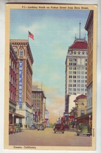 P1206 old unused linen postcard busy street view old cars fresno calif