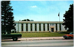 Postcard - Cedar County Court House - Tipton, Iowa