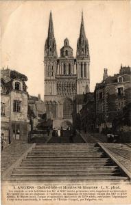 CPA ANGERS - Cathédrale et Montée St-MAURICE (253985)