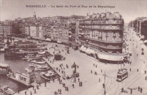 France Marseilles Le Quai du Port et Rue de la Republique