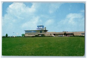 Cedar Falls Iowa Postcard Airport Servicing Waterloo Exterior View c1960 Vintage