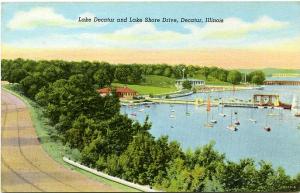 Drive along Lake Decatur, Marina, at Decatur, Illinois