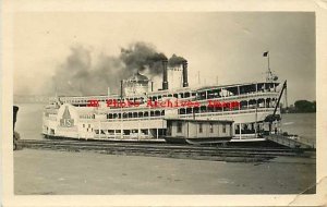 Streckfus Steamboat Line, RPPC, Sternwheel Excursion Steamer JS, Burlington Iowa