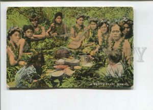 472777 USA Hawaii Honolulu local girls with guitars Vintage postcard