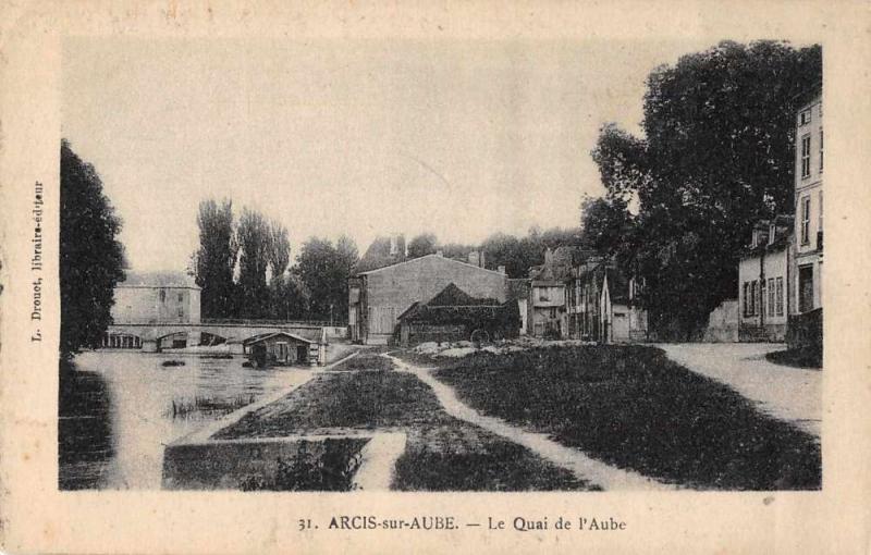 Arcis sur Aube France Quai de L Aube Antique Postcard J45426