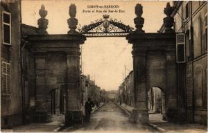 CPA Ligny en Barrois-Porte et Rue de Bar le Duc (232400)