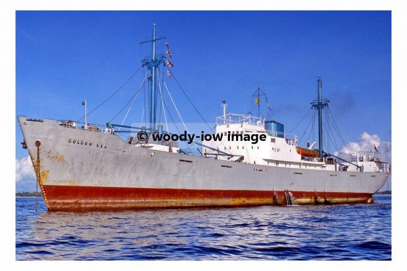 mc4544 - Singapore Cargo Ship - Golden Sea , built 1952 - photo 6x4 