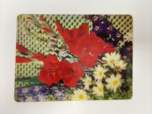 Vintage Lenticular 3-D Postcard Flowers Bouquet of Beauty