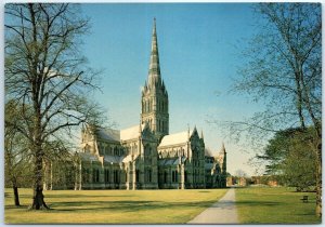 Postcard - Salisbury Cathedral - Salisbury, England