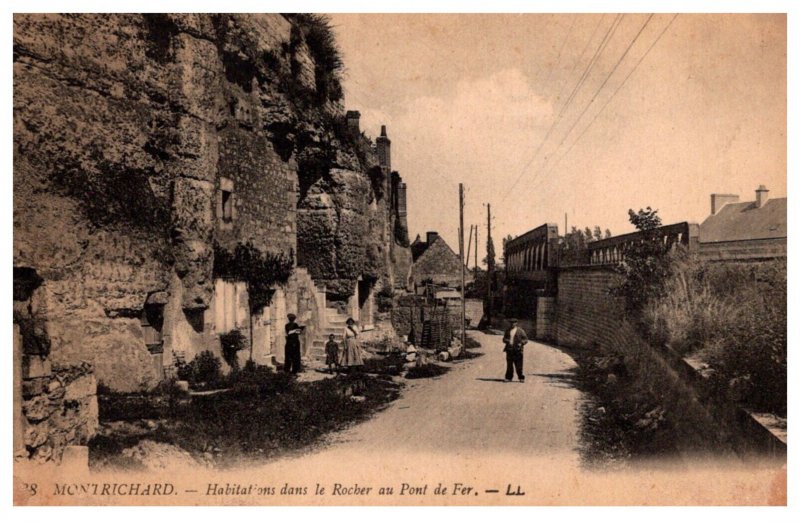 France Montrichard Habiations  dans le Rocher au Pont deF er