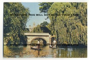 Dix0082 - Trinity College Bridge , Cambridge - Dixon postcard CAMB 855