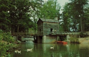 Grist Mill Swans Boat Water Wheel Stone Mountain Ga. Postcard 2T6-479