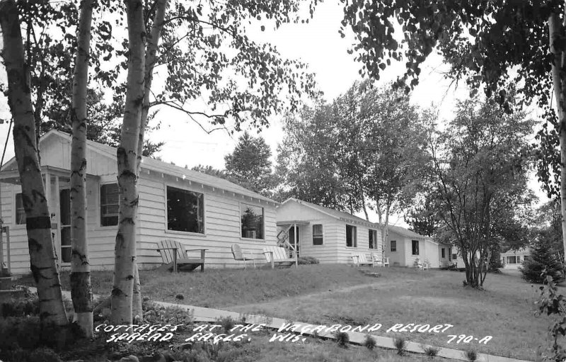 Vagabond Resort Cottages Spread Eagle Wisconsin RPPC Real Photo